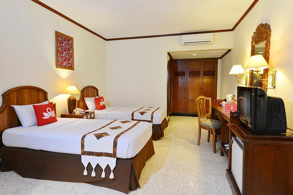 Zen Rooms Jogja Cendrawasih Pakualaman Ngoại thất bức ảnh